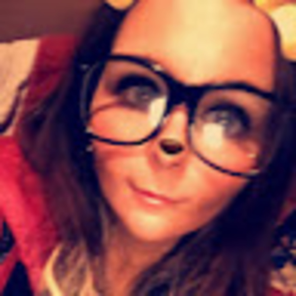 Meet your Posher, Crystal